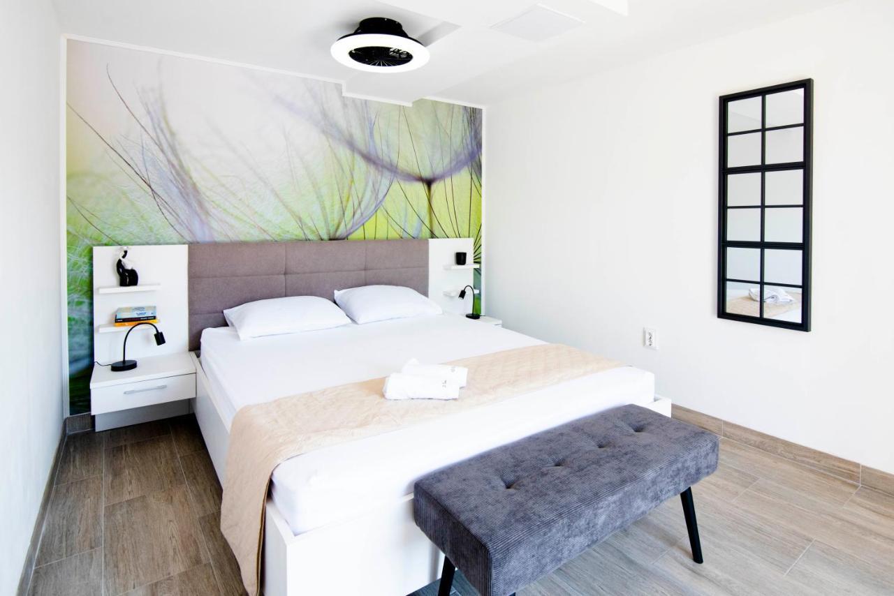 Apartman Nono Splitska Exteriér fotografie